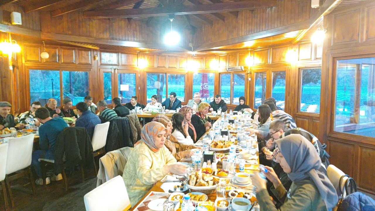 Oğuzlar’da Özel Ve Güzel İnsanlarla İftar