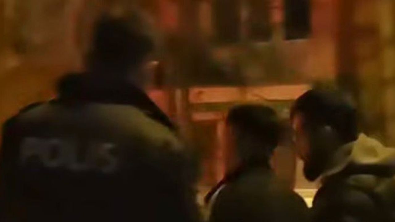 Otomatik Tüfekli Çocuklar Okul Bahçesinde Yakalandı