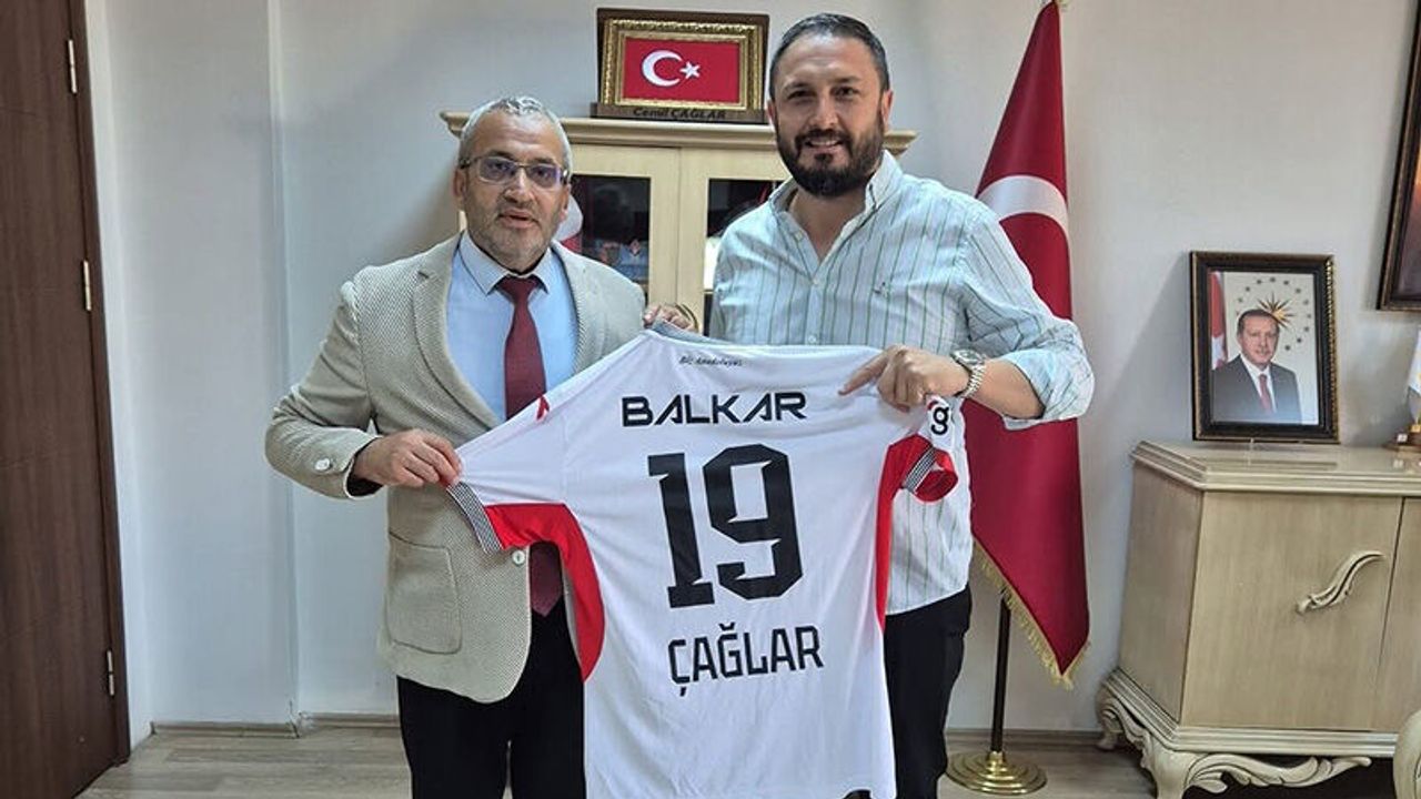 Özdilli'den Çağlara Forma