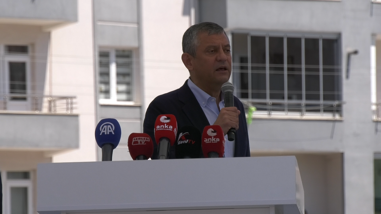Özgür Özel: Bugün Ülkeyi Yönetenlerin Alevi Toplumuna Rızalık Borcu Var