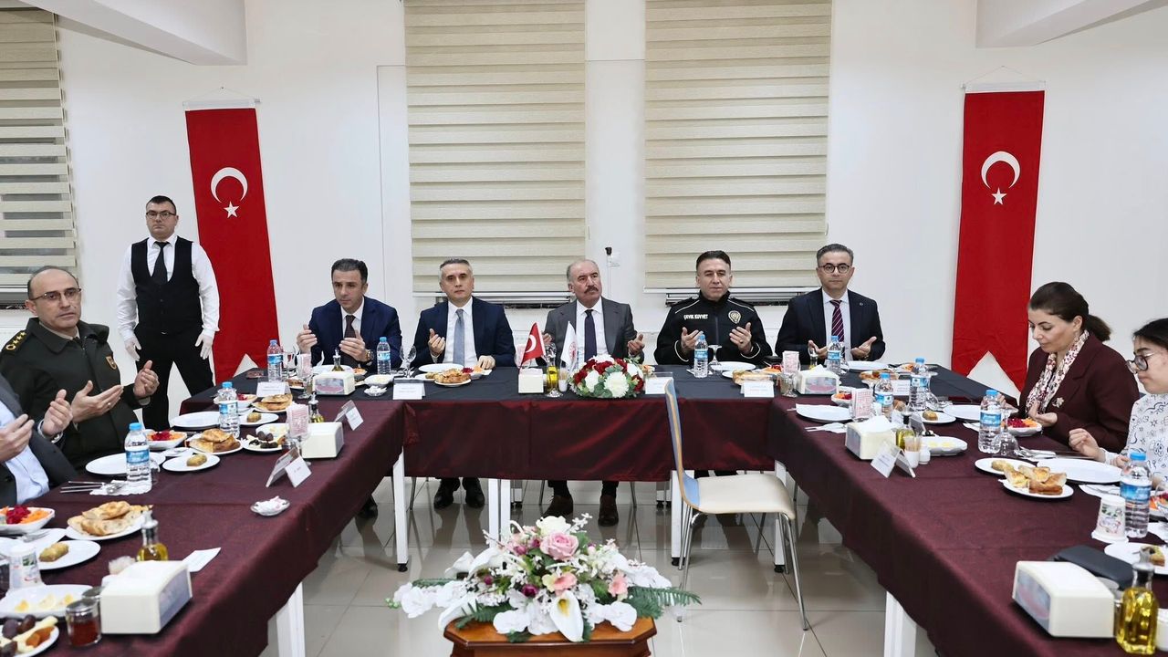 Ramazan’ın Bereketi Emniyet Teşkilatıyla Paylaşıldı