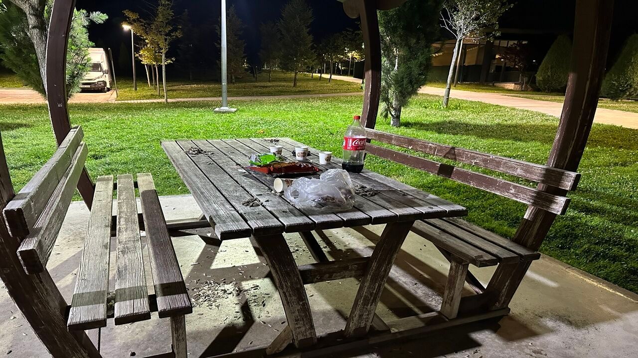 Tepki Çeken Görüntü, Ortak Yaşam Alanı Çöplüğe Çevrildi