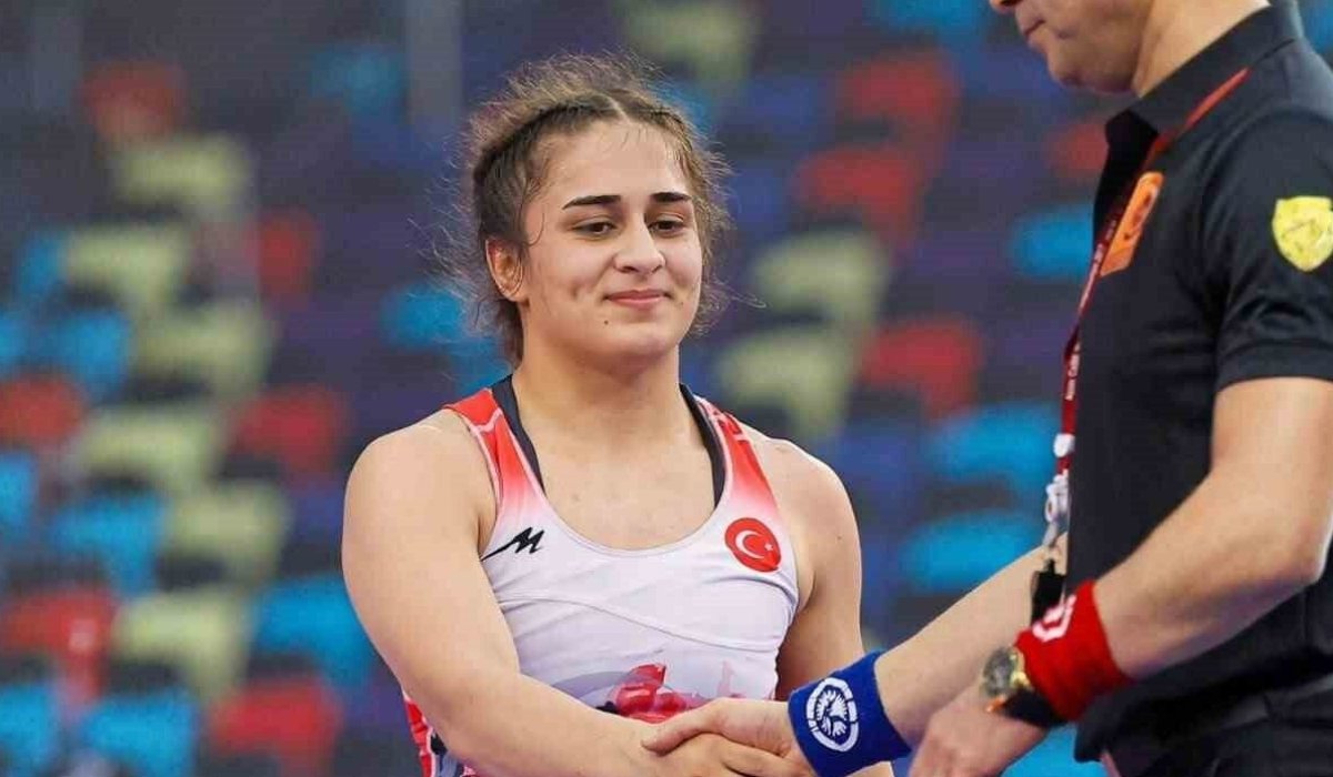 Avrupa Şampiyonumuz Özdenur Özmez Şimdi De Dünyanın Zirvesinde!