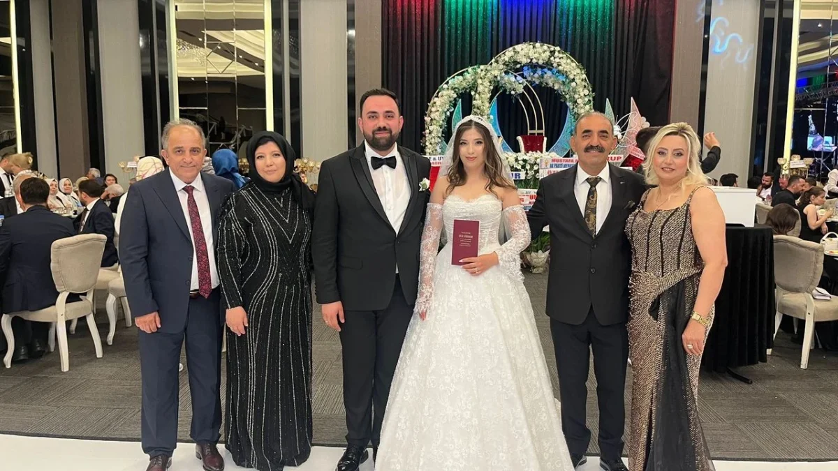 Pelin Kantar ile Elvan Atalay Dünyaevine Girdi