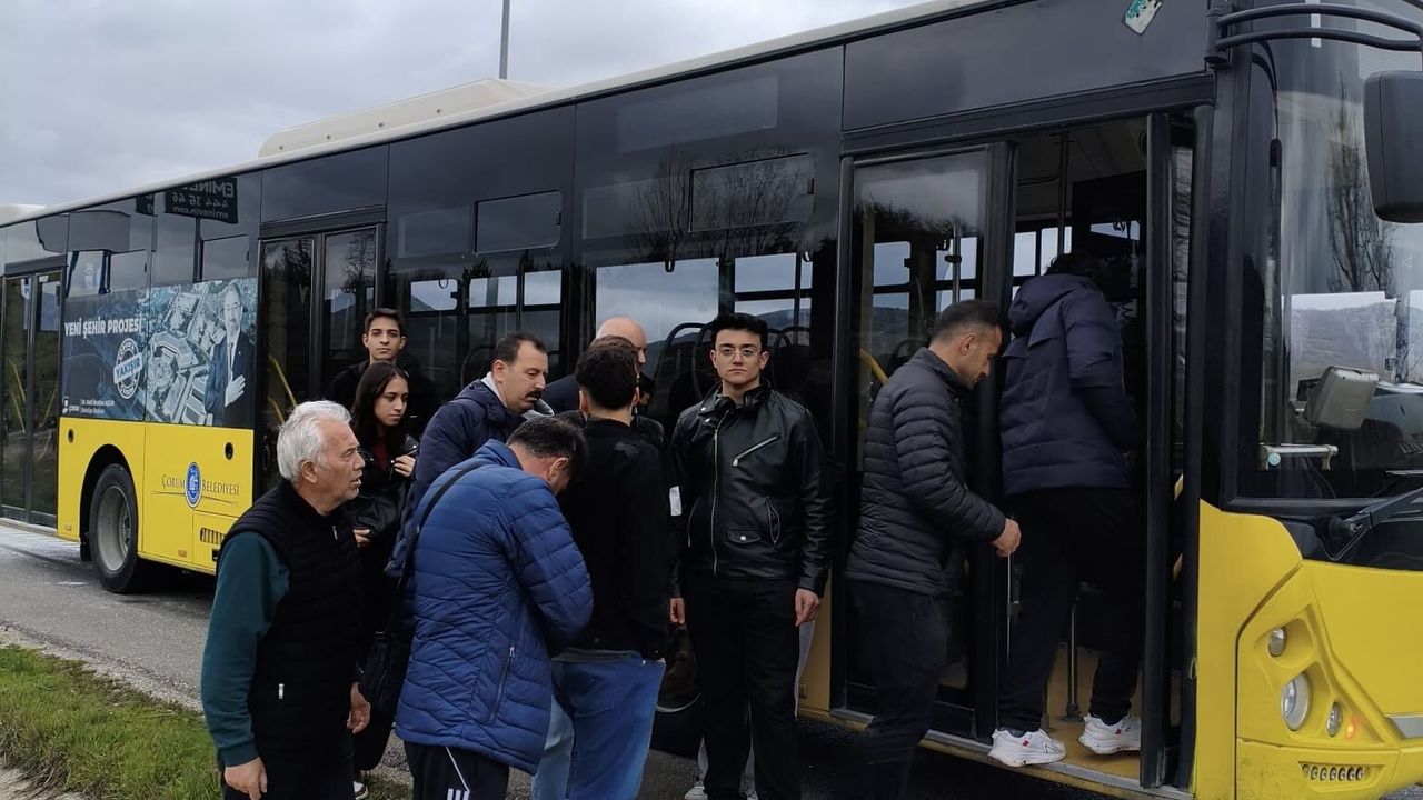 Yolda Kalan Kafileye Çorum Belediyesi Sahip Çıktı