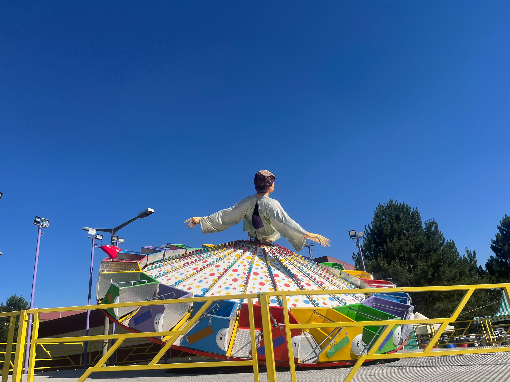 ÇORUM'DA EĞLENCENİN ADRESİ LUNAPARK KAPILARINI AÇTI
