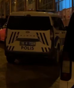 SANAYİ SİTESİNDE BIÇAKLI KAVGA:2 YARALI